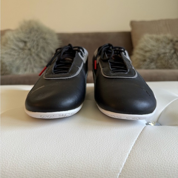 Puma Ferrari Men's Black and white R Cat Machina Racing Shoes size 8.5 - Picture 7 of 12